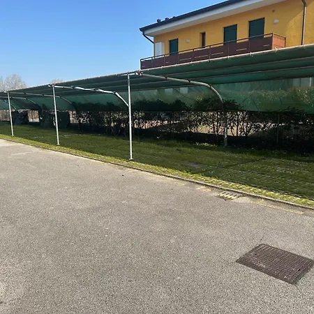 Villaggio Riviera Bilocale Con Giardino - Agenzia Cocal * Caorle